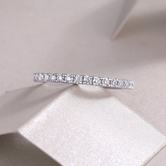 Certified Moissanite Diamond Womens Closed Loop S925 Silver Ring